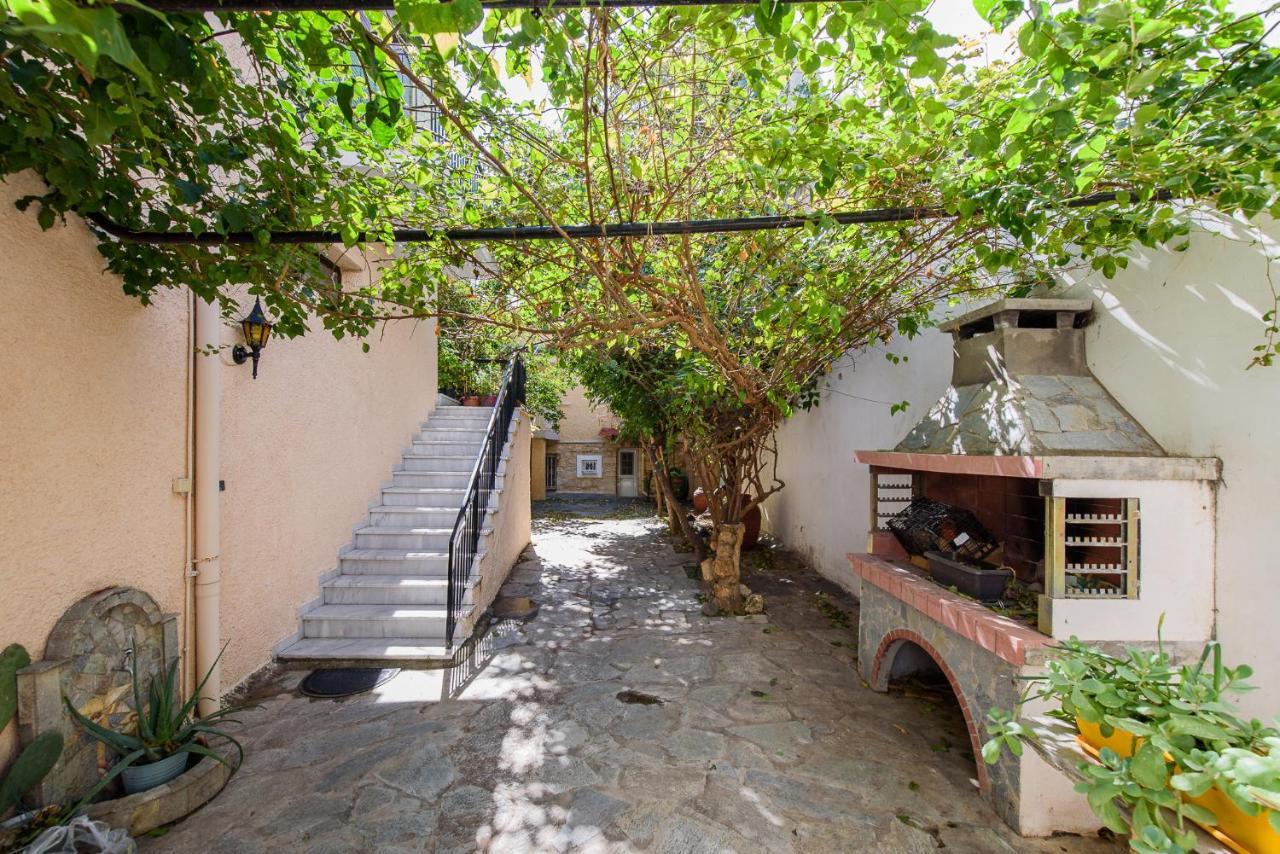 Aegina'S Flowers House Екстер'єр фото